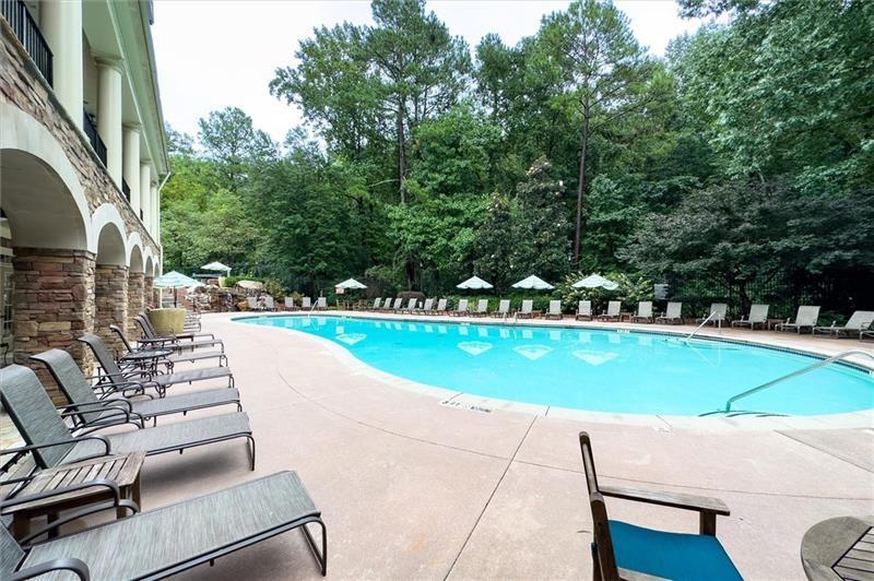 200 River Vista Drive Unit 121, Atlanta, Georgia 30339, 2 Bedrooms Bedrooms, ,2 BathroomsBathrooms,Residential,Sold,200 River Vista Drive Unit 121,7332015