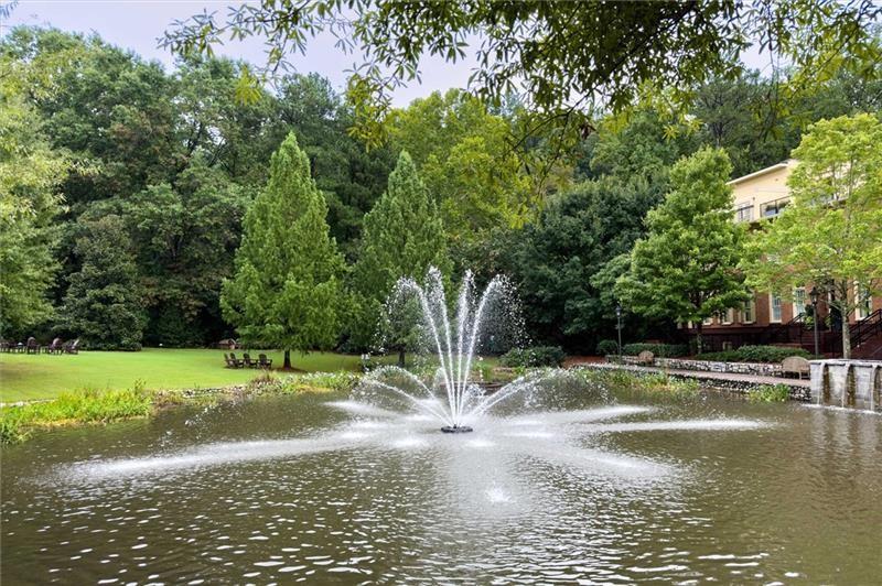 200 River Vista Drive Unit 121, Atlanta, Georgia 30339, 2 Bedrooms Bedrooms, ,2 BathroomsBathrooms,Residential,Sold,200 River Vista Drive Unit 121,7332015
