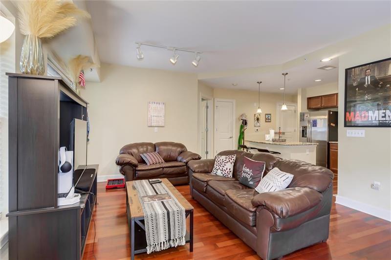 200 River Vista Drive Unit 121, Atlanta, Georgia 30339, 2 Bedrooms Bedrooms, ,2 BathroomsBathrooms,Residential,Sold,200 River Vista Drive Unit 121,7332015