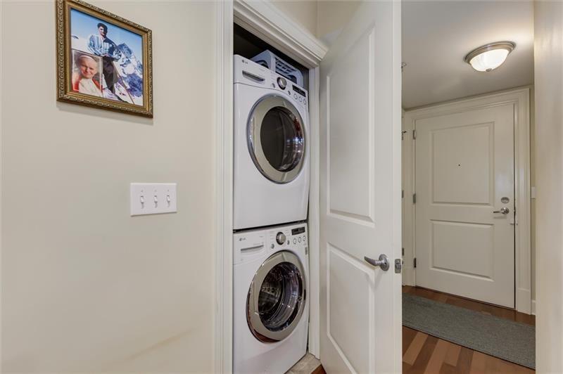 200 River Vista Drive Unit 121, Atlanta, Georgia 30339, 2 Bedrooms Bedrooms, ,2 BathroomsBathrooms,Residential,Sold,200 River Vista Drive Unit 121,7332015