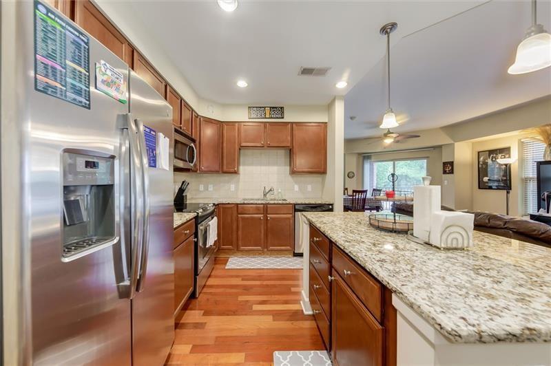 200 River Vista Drive Unit 121, Atlanta, Georgia 30339, 2 Bedrooms Bedrooms, ,2 BathroomsBathrooms,Residential,Sold,200 River Vista Drive Unit 121,7332015