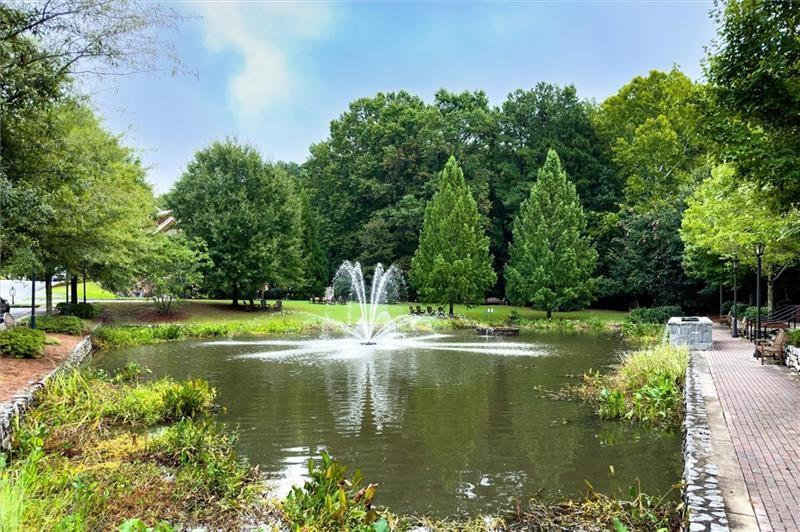 200 River Vista Drive Unit 121, Atlanta, Georgia 30339, 2 Bedrooms Bedrooms, ,2 BathroomsBathrooms,Residential,Sold,200 River Vista Drive Unit 121,7332015