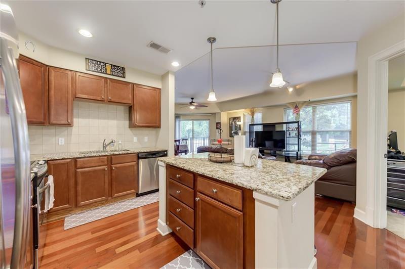 200 River Vista Drive Unit 121, Atlanta, Georgia 30339, 2 Bedrooms Bedrooms, ,2 BathroomsBathrooms,Residential,Sold,200 River Vista Drive Unit 121,7332015