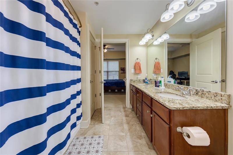 200 River Vista Drive Unit 121, Atlanta, Georgia 30339, 2 Bedrooms Bedrooms, ,2 BathroomsBathrooms,Residential,Sold,200 River Vista Drive Unit 121,7332015