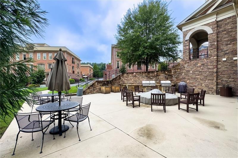 200 River Vista Drive Unit 121, Atlanta, Georgia 30339, 2 Bedrooms Bedrooms, ,2 BathroomsBathrooms,Residential,Sold,200 River Vista Drive Unit 121,7332015