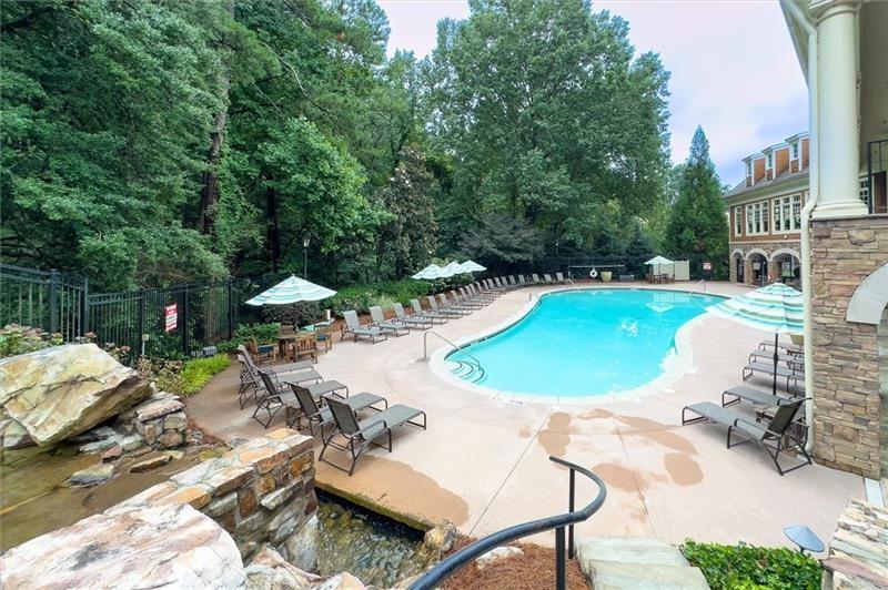 200 River Vista Drive Unit 121, Atlanta, Georgia 30339, 2 Bedrooms Bedrooms, ,2 BathroomsBathrooms,Residential,Sold,200 River Vista Drive Unit 121,7332015