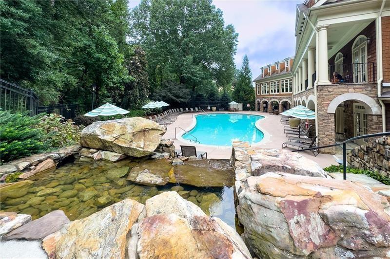200 River Vista Drive Unit 121, Atlanta, Georgia 30339, 2 Bedrooms Bedrooms, ,2 BathroomsBathrooms,Residential,Sold,200 River Vista Drive Unit 121,7332015