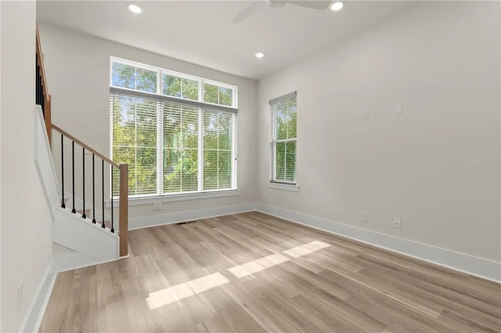 1135 Knight Walk Nw, Atlanta, Georgia 30318, 2 Bedrooms Bedrooms, ,2 BathroomsBathrooms,Residential,For Sale,1135 Knight Walk Nw,7666660