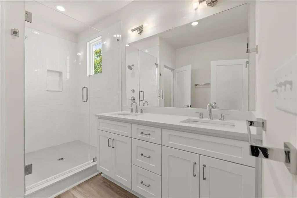 1135 Knight Walk Nw, Atlanta, Georgia 30318, 2 Bedrooms Bedrooms, ,2 BathroomsBathrooms,Residential,For Sale,1135 Knight Walk Nw,7666660