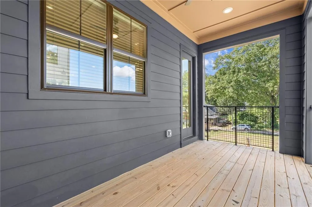 1135 Knight Walk Nw, Atlanta, Georgia 30318, 2 Bedrooms Bedrooms, ,2 BathroomsBathrooms,Residential,For Sale,1135 Knight Walk Nw,7666660