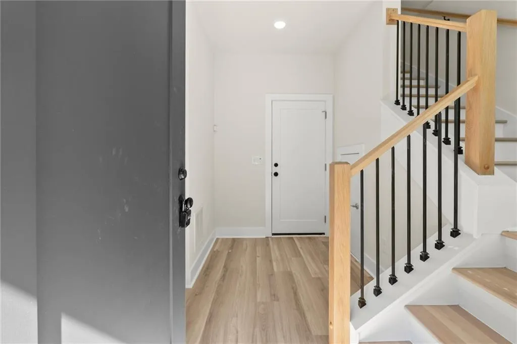 1135 Knight Walk Nw, Atlanta, Georgia 30318, 2 Bedrooms Bedrooms, ,2 BathroomsBathrooms,Residential,For Sale,1135 Knight Walk Nw,7666660