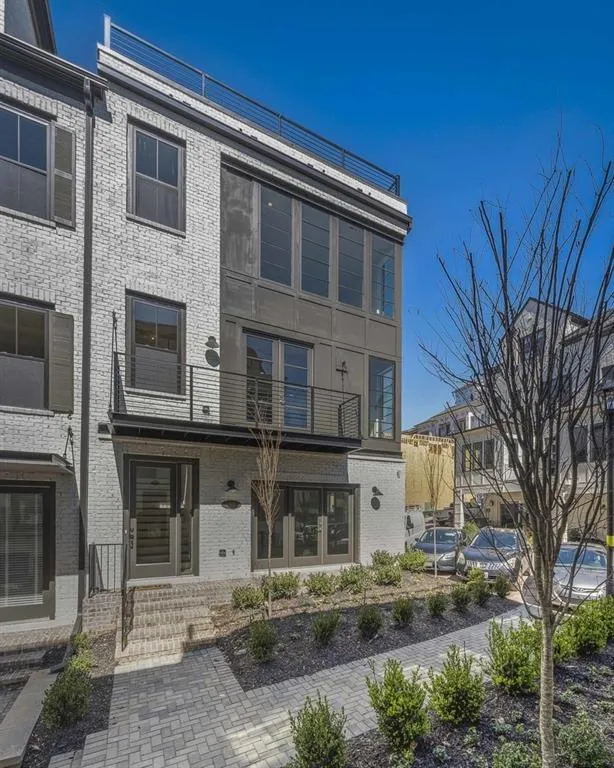 160 Ridgely Court, Atlanta, Georgia 30342, 4 Bedrooms Bedrooms, ,4 BathroomsBathrooms,Residential,Sold,160 Ridgely Court,6517562