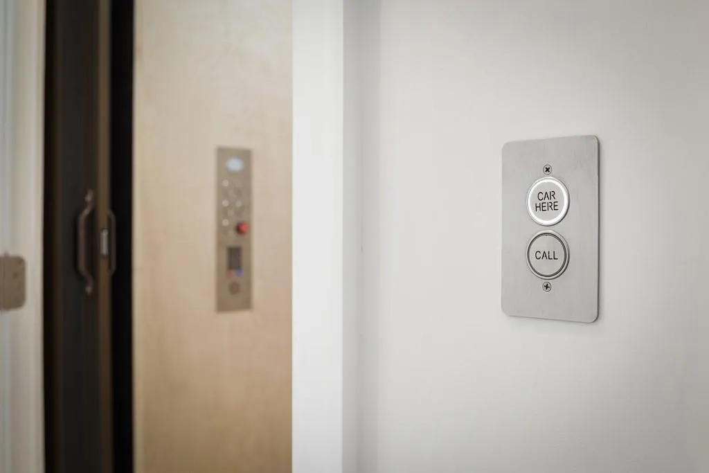 160 Ridgely Court, Atlanta, Georgia 30342, 4 Bedrooms Bedrooms, ,4 BathroomsBathrooms,Residential,Sold,160 Ridgely Court,6517562