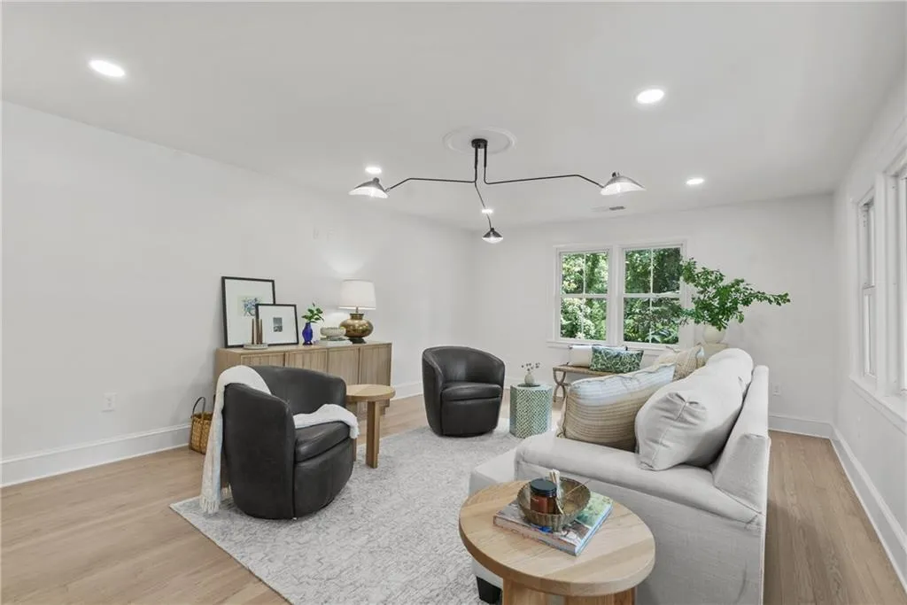 4103 Statewood Road Ne, Atlanta, Georgia 30342, 4 Bedrooms Bedrooms, ,3 BathroomsBathrooms,Residential,For Sale,4103 Statewood Road Ne,7605683
