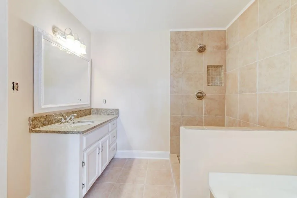 200 Zeblin Road, Sandy Springs, Georgia 30342, 5 Bedrooms Bedrooms, ,2 BathroomsBathrooms,Residential,Sold,200 Zeblin Road,6535147