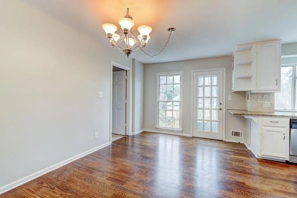 200 Zeblin Road, Sandy Springs, Georgia 30342, 5 Bedrooms Bedrooms, ,2 BathroomsBathrooms,Residential,Sold,200 Zeblin Road,6535147