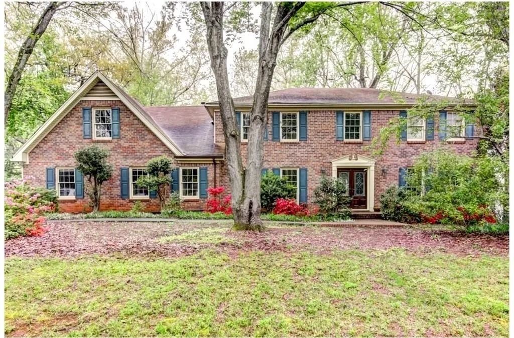 200 Zeblin Road, Sandy Springs, Georgia 30342, 5 Bedrooms Bedrooms, ,2 BathroomsBathrooms,Residential,Sold,200 Zeblin Road,6535147