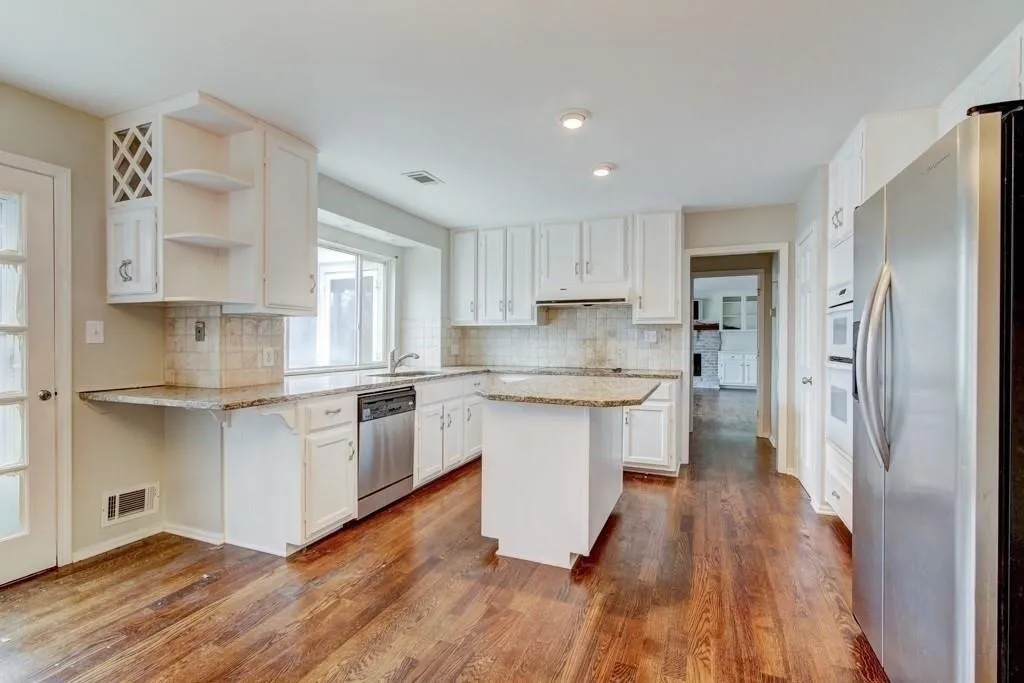 200 Zeblin Road, Sandy Springs, Georgia 30342, 5 Bedrooms Bedrooms, ,2 BathroomsBathrooms,Residential,Sold,200 Zeblin Road,6535147