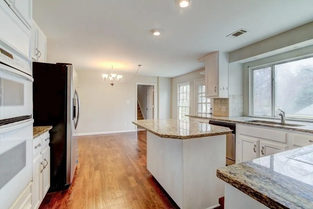 200 Zeblin Road, Sandy Springs, Georgia 30342, 5 Bedrooms Bedrooms, ,2 BathroomsBathrooms,Residential,Sold,200 Zeblin Road,6535147