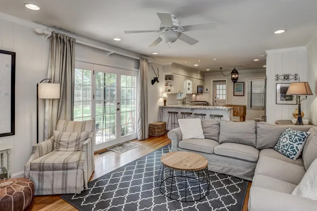 775 Starlight Drive, Atlanta, Georgia 30342, 3 Bedrooms Bedrooms, ,2 BathroomsBathrooms,Residential,Sold,775 Starlight Drive,5879340