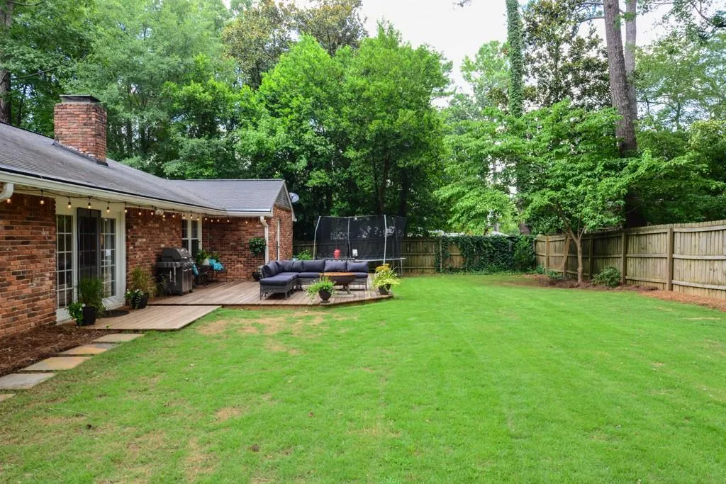 775 Starlight Drive, Atlanta, Georgia 30342, 3 Bedrooms Bedrooms, ,2 BathroomsBathrooms,Residential,Sold,775 Starlight Drive,5879340