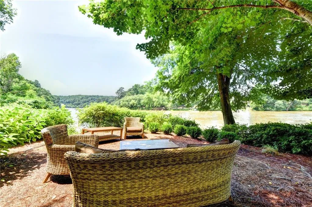 200 River Vista Drive Unit 706, Atlanta, Georgia 30339, 1 Bedroom Bedrooms, ,1 BathroomBathrooms,Residential,Sold,200 River Vista Drive Unit 706,6847381