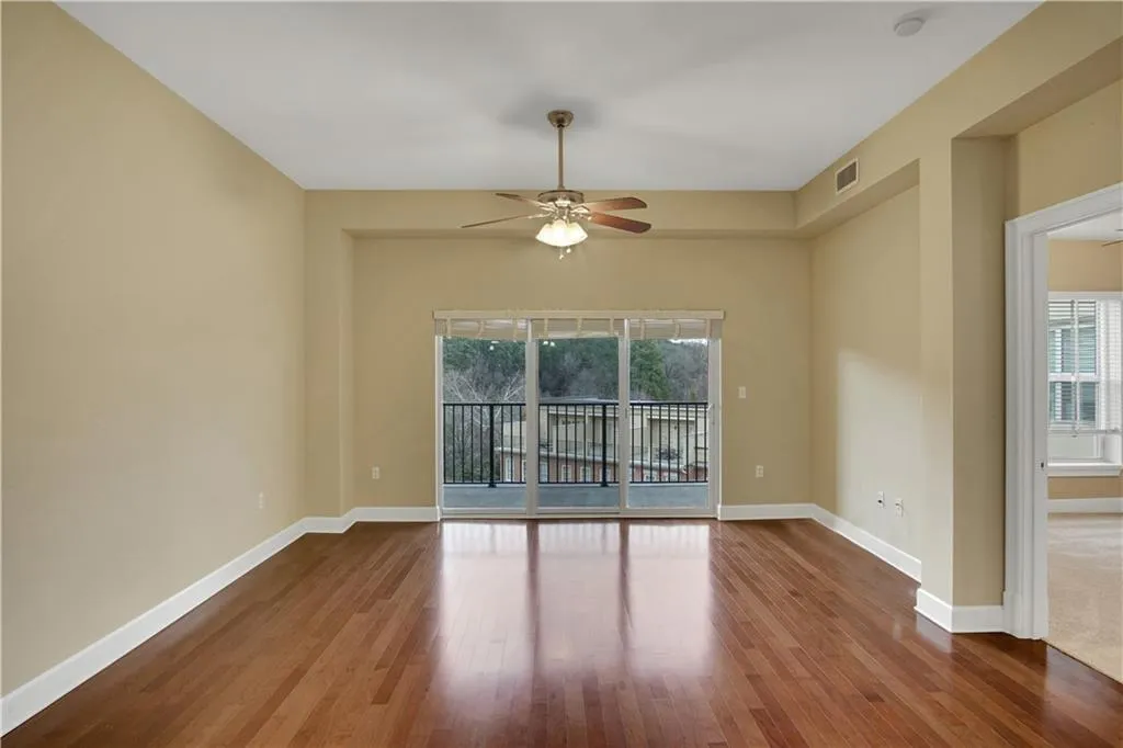 200 River Vista Drive Unit 706, Atlanta, Georgia 30339, 1 Bedroom Bedrooms, ,1 BathroomBathrooms,Residential,Sold,200 River Vista Drive Unit 706,6847381