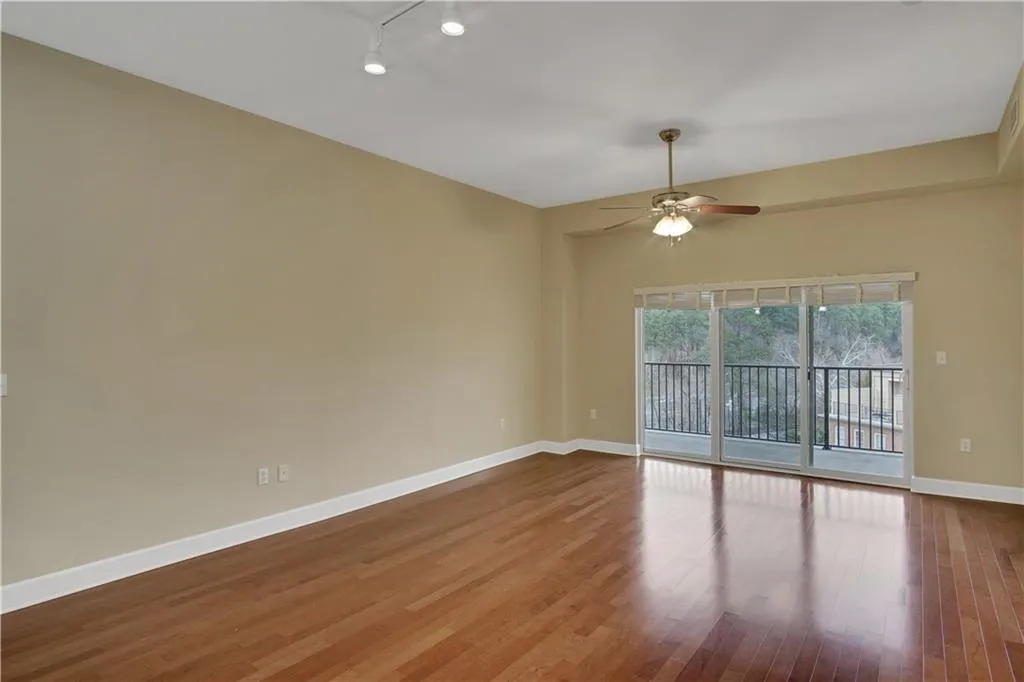 200 River Vista Drive Unit 706, Atlanta, Georgia 30339, 1 Bedroom Bedrooms, ,1 BathroomBathrooms,Residential,Sold,200 River Vista Drive Unit 706,6847381