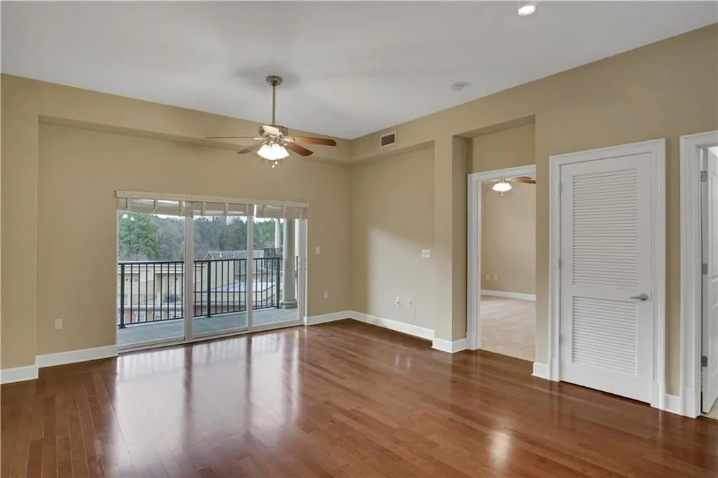 200 River Vista Drive Unit 706, Atlanta, Georgia 30339, 1 Bedroom Bedrooms, ,1 BathroomBathrooms,Residential,Sold,200 River Vista Drive Unit 706,6847381
