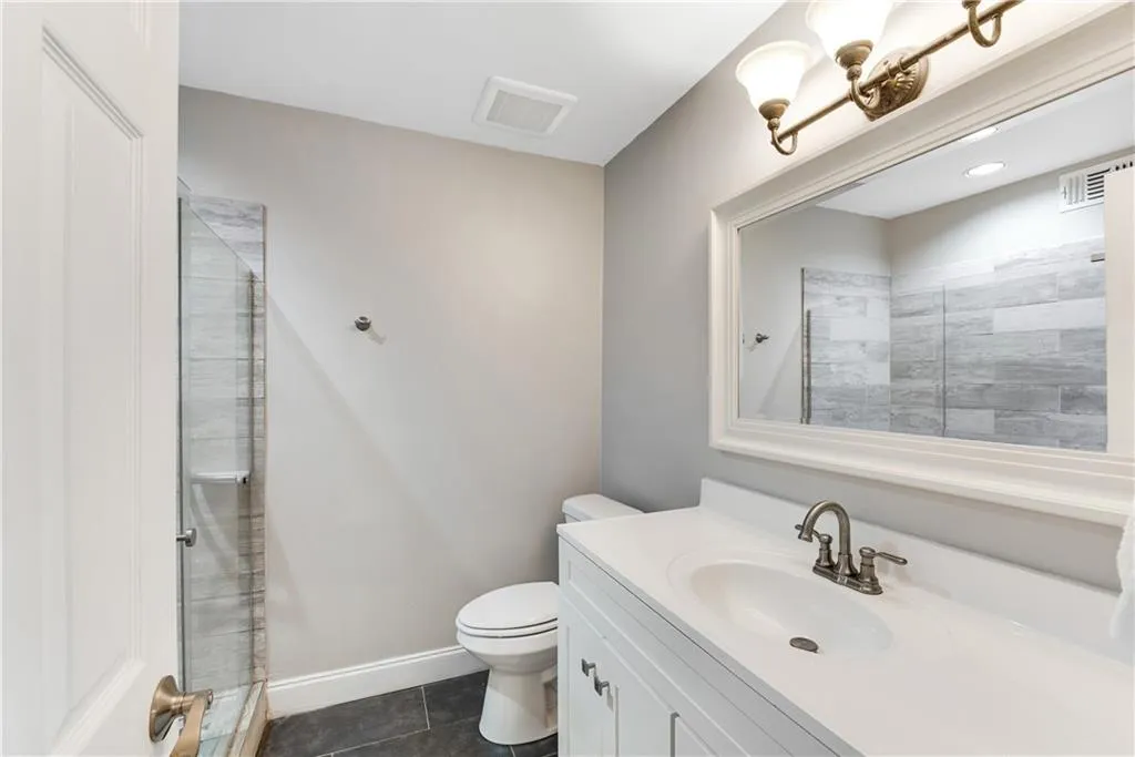 7500 Roswell Road Unit 125, Sandy Springs, Georgia 30350, 3 Bedrooms Bedrooms, ,2 BathroomsBathrooms,Residential,Sold,7500 Roswell Road Unit 125,7015085