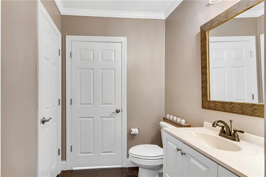 7500 Roswell Road Unit 125, Sandy Springs, Georgia 30350, 3 Bedrooms Bedrooms, ,2 BathroomsBathrooms,Residential,Sold,7500 Roswell Road Unit 125,7015085
