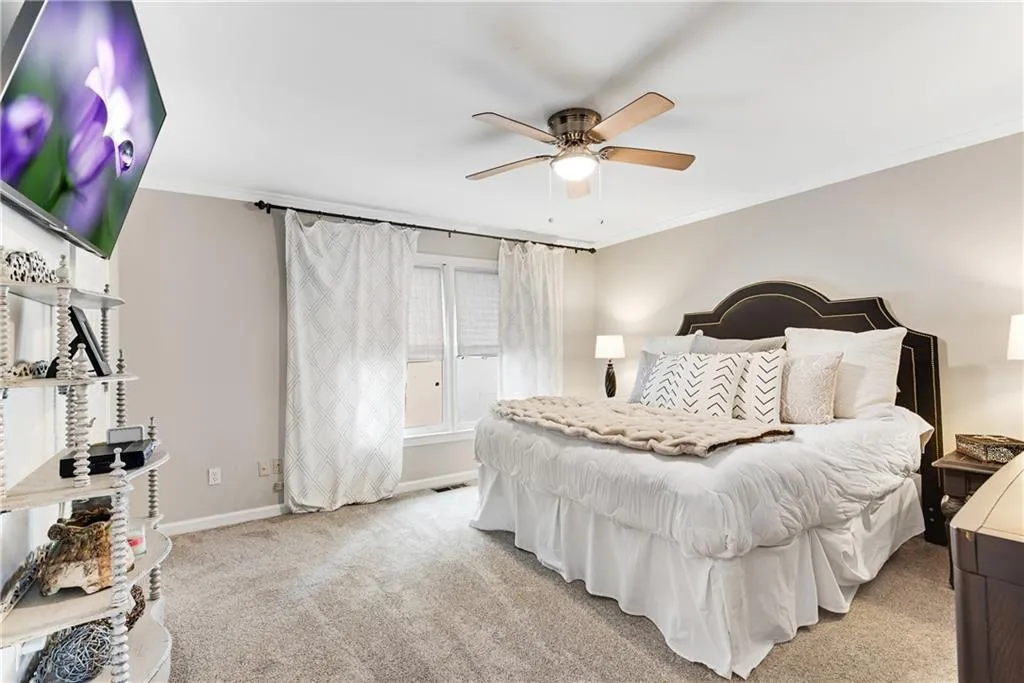 7500 Roswell Road Unit 125, Sandy Springs, Georgia 30350, 3 Bedrooms Bedrooms, ,2 BathroomsBathrooms,Residential,Sold,7500 Roswell Road Unit 125,7015085
