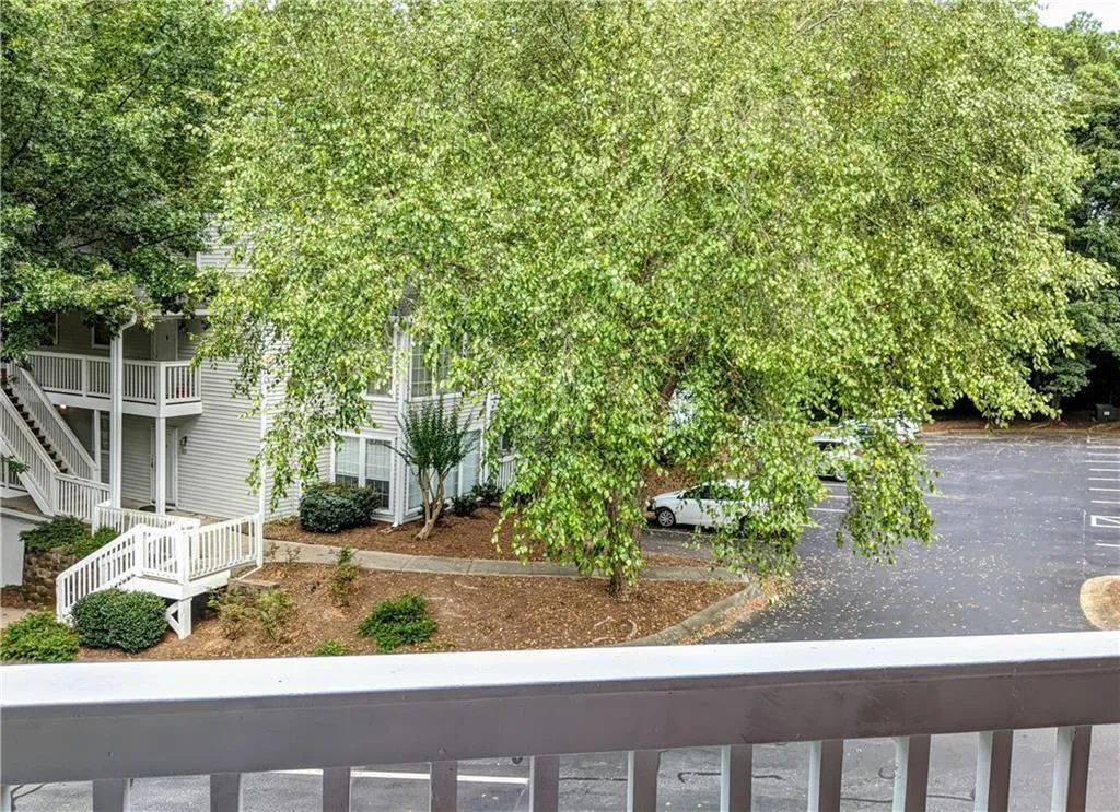 1604 Gettysburg Place, Sandy Springs, Georgia 30350, 2 Bedrooms Bedrooms, ,2 BathroomsBathrooms,Residential,Sold,1604 Gettysburg Place,6801333