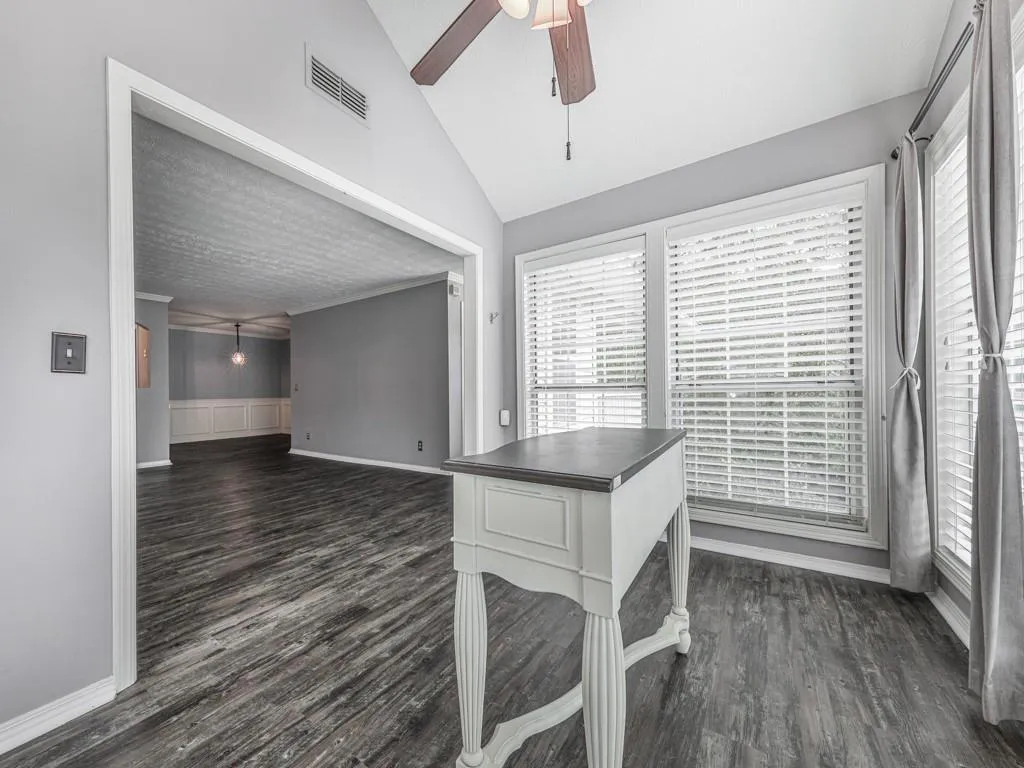 1604 Gettysburg Place, Sandy Springs, Georgia 30350, 2 Bedrooms Bedrooms, ,2 BathroomsBathrooms,Residential,Sold,1604 Gettysburg Place,6801333