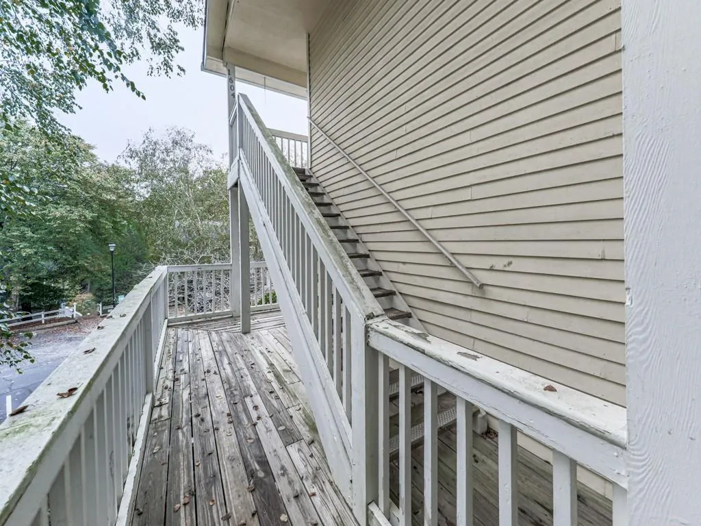 1604 Gettysburg Place, Sandy Springs, Georgia 30350, 2 Bedrooms Bedrooms, ,2 BathroomsBathrooms,Residential,Sold,1604 Gettysburg Place,6801333