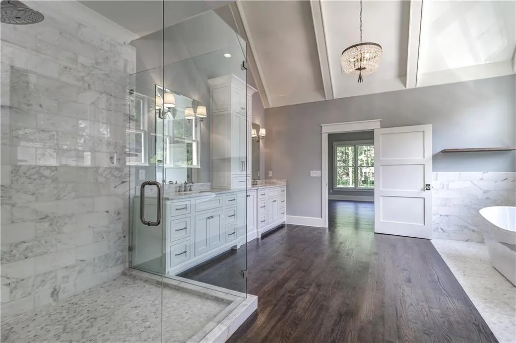 5217 Lake Forrest Drive, Atlanta, Georgia 30342, 5 Bedrooms Bedrooms, ,6 BathroomsBathrooms,Residential,Sold,5217 Lake Forrest Drive,5526421