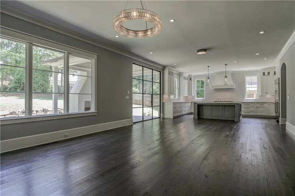 5217 Lake Forrest Drive, Atlanta, Georgia 30342, 5 Bedrooms Bedrooms, ,6 BathroomsBathrooms,Residential,Sold,5217 Lake Forrest Drive,5526421