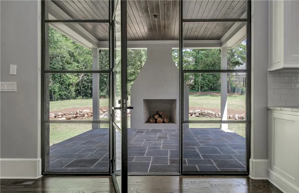 5217 Lake Forrest Drive, Atlanta, Georgia 30342, 5 Bedrooms Bedrooms, ,6 BathroomsBathrooms,Residential,Sold,5217 Lake Forrest Drive,5526421