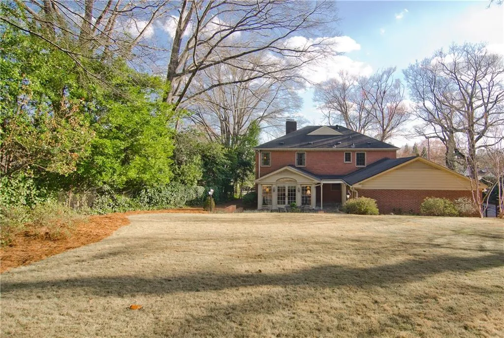 463 Chateau Drive Nw, Atlanta, Georgia 30305, 5 Bedrooms Bedrooms, ,4 BathroomsBathrooms,Residential,Sold,463 Chateau Drive Nw,5810120