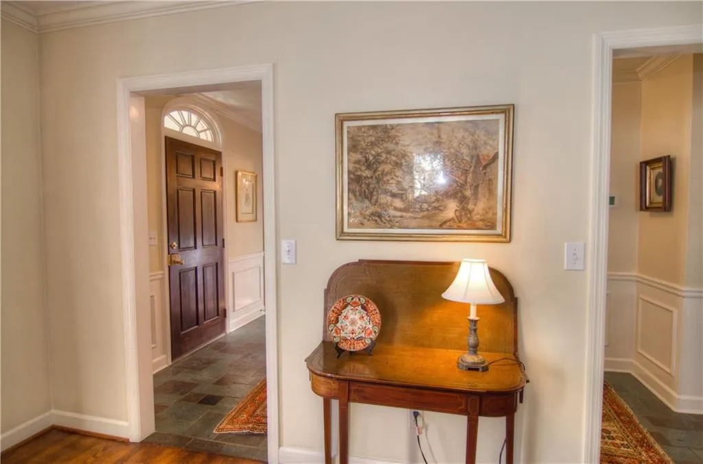 463 Chateau Drive Nw, Atlanta, Georgia 30305, 5 Bedrooms Bedrooms, ,4 BathroomsBathrooms,Residential,Sold,463 Chateau Drive Nw,5810120