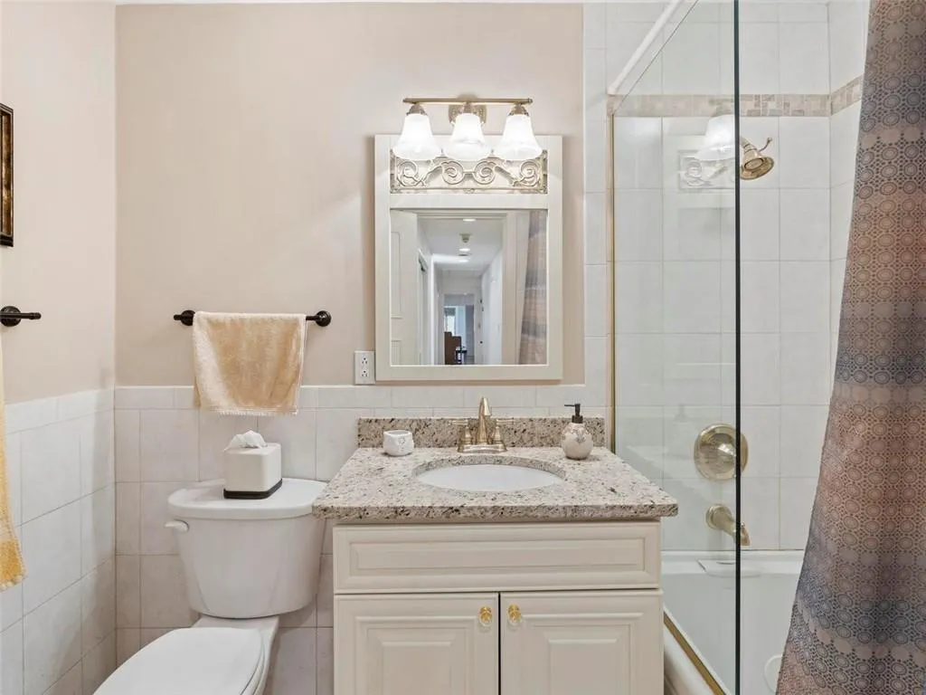 985 Hightower Trail, Sandy Springs, Georgia 30350, 3 Bedrooms Bedrooms, ,3 BathroomsBathrooms,Residential,Sold,985 Hightower Trail,6663656