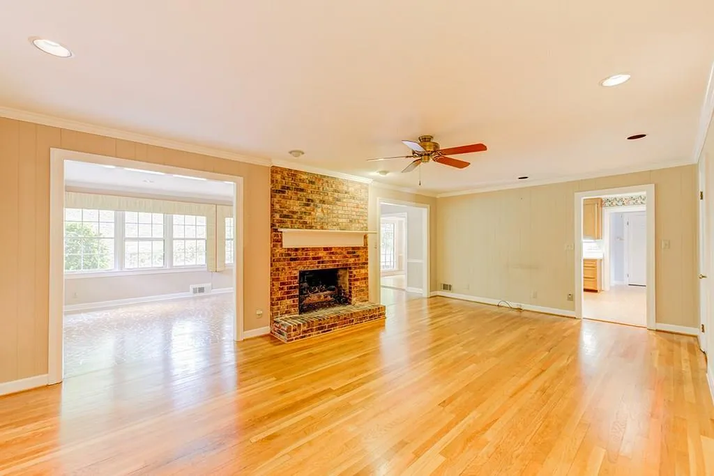 6210 Riverwood Drive, Sandy Springs, Georgia 30328, 4 Bedrooms Bedrooms, ,4 BathroomsBathrooms,Residential,Sold,6210 Riverwood Drive,6009036