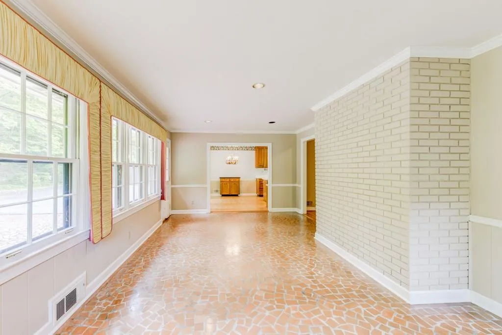 6210 Riverwood Drive, Sandy Springs, Georgia 30328, 4 Bedrooms Bedrooms, ,4 BathroomsBathrooms,Residential,Sold,6210 Riverwood Drive,6009036