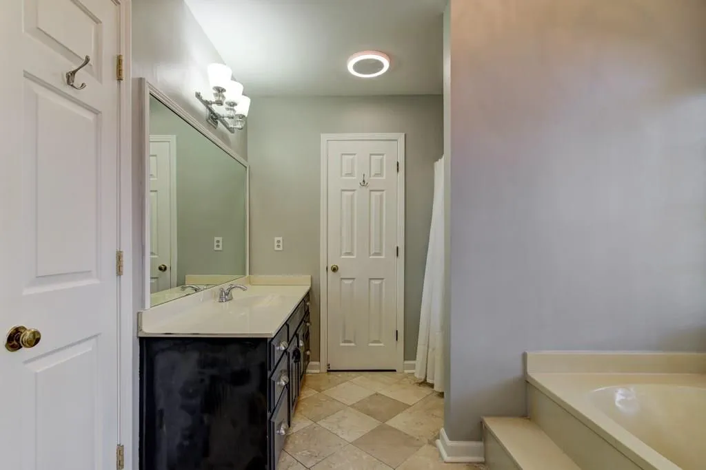 405 Spindle Court, Sandy Springs, Georgia 30350, 4 Bedrooms Bedrooms, ,3 BathroomsBathrooms,Residential,Sold,405 Spindle Court,6118206