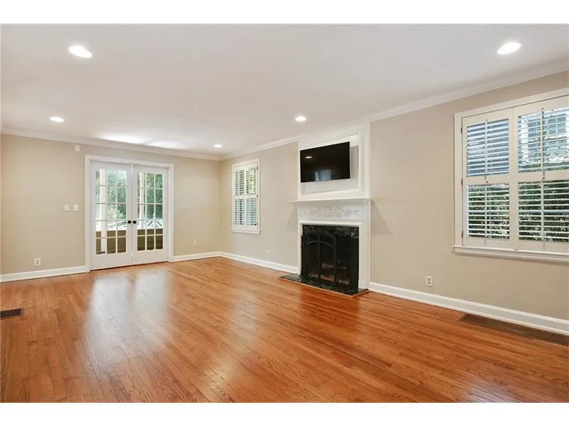 550 Collier Road Nw, Atlanta, Georgia 30318, 3 Bedrooms Bedrooms, ,3 BathroomsBathrooms,Residential,Sold,550 Collier Road Nw,5911881