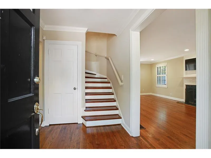 550 Collier Road Nw, Atlanta, Georgia 30318, 3 Bedrooms Bedrooms, ,3 BathroomsBathrooms,Residential,Sold,550 Collier Road Nw,5911881
