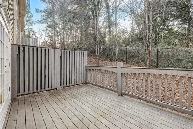 5492 Glenridge Drive Unit 512, Atlanta, Georgia 30342, 4 Bedrooms Bedrooms, ,3 BathroomsBathrooms,Residential,Sold,5492 Glenridge Drive Unit 512,6825560