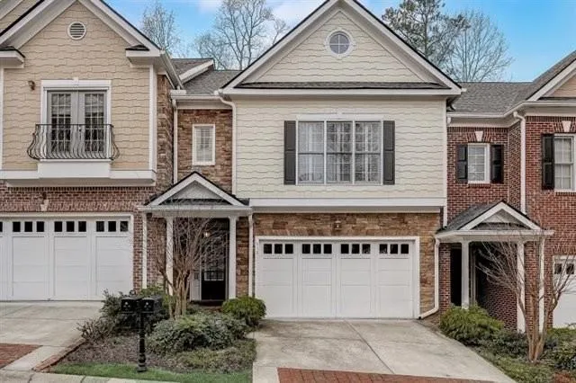 5492 Glenridge Drive Unit 512, Atlanta, Georgia 30342, 4 Bedrooms Bedrooms, ,3 BathroomsBathrooms,Residential,Sold,5492 Glenridge Drive Unit 512,6825560