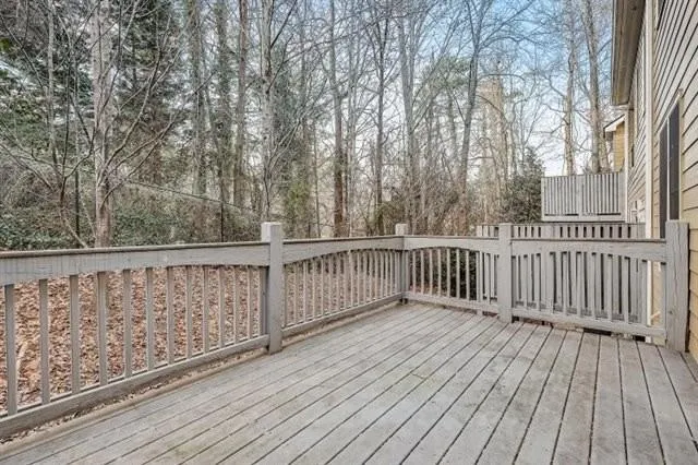 5492 Glenridge Drive Unit 512, Atlanta, Georgia 30342, 4 Bedrooms Bedrooms, ,3 BathroomsBathrooms,Residential,Sold,5492 Glenridge Drive Unit 512,6825560