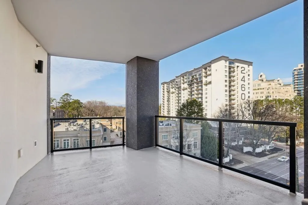 2425 Peachtree Road Ne Unit 701, Atlanta, Georgia 30305, 3 Bedrooms Bedrooms, ,3 BathroomsBathrooms,Residential,For Sale,2425 Peachtree Road Ne Unit 701,7508640